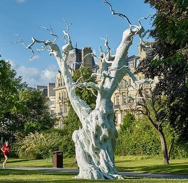 https://talking.beer/wp-content/uploads/2017/08/frieze-sculpture-in-regents-park_ugo-rondinone-summer-moon-frieze-sculpture-2017-photo-by-stephen-white-courtesy-of-stephen-whitefrieze_1424eb9859db62cbe6ee82c12b99fbe4-370x360.jpg